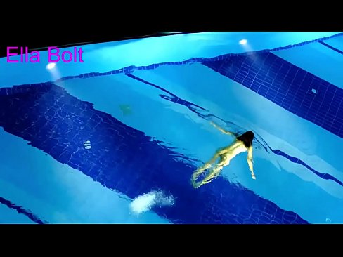 ❤️ Saya tidak boleh berhenti menonton, berambut perang muda ditangkap berenang bogel di kolam peranginan ELLA BOLT ❤️ Lucah vk pada ms.tubsexercom.ru ﹏